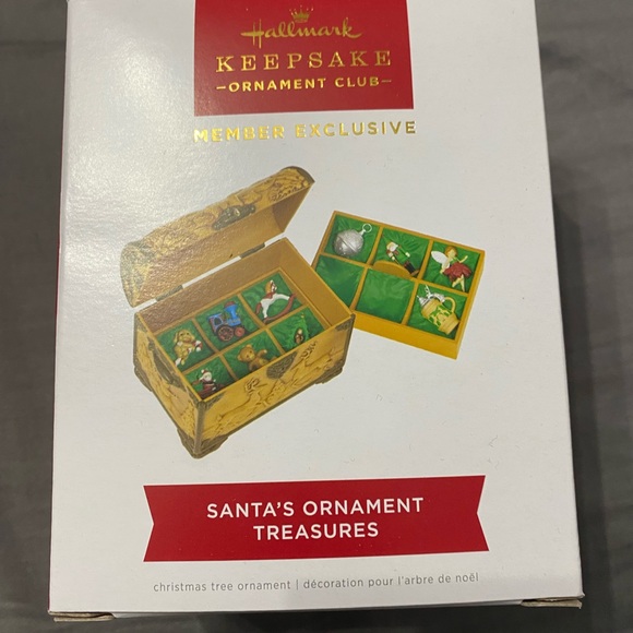 2023 Hallmark KOC Member Exclusive Keepsake Ornament Santa's Ornament Treasures - Picture 2 of 3